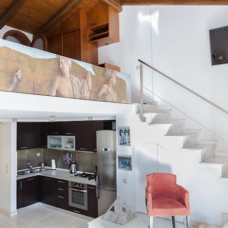 דירות אתונה Unique Apt W/ Veranda Walking Distance To Sites מראה חיצוני תמונה